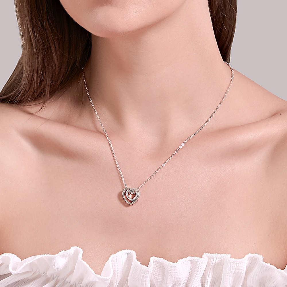 Japanese and Korean Simple Necklace for Women Fashion Versatile Full Dia Hollow Crystal Double Heart Pendant Collarbone Chain Jewelry