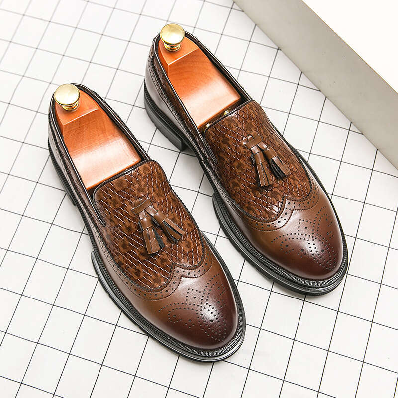 Oversized youth hoodie block formal shoes, British style men's tassels, one foot lazy leather shoes