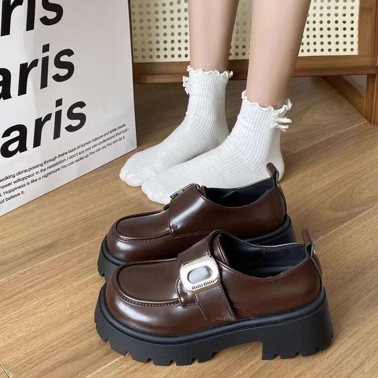 Small leather for women in early spring 2025, new British versatile, one foot thick sole height increasing loafers, black single shoes