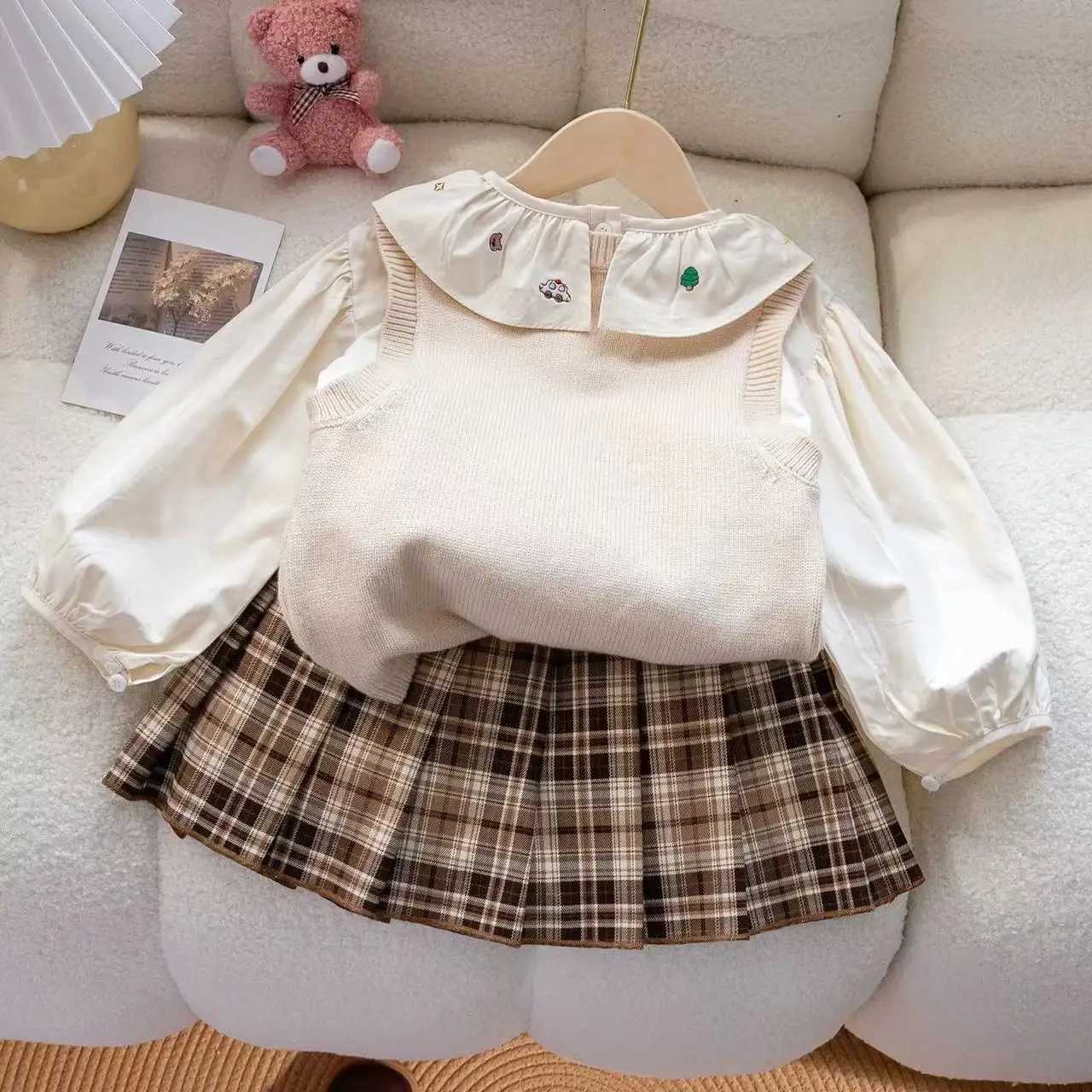 Girls 3pcs Set Sweet Knitted Waistcoat Shirt Cartoon Vest Pleated Skirt Autumn Children Kids Infants Outfit Y251105