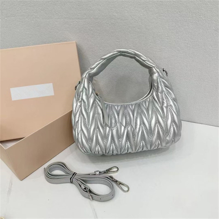 Hot selling solid color new handbag fashionable pleated cloud bag shoulder crossbody bag armpit designer bag women's bag