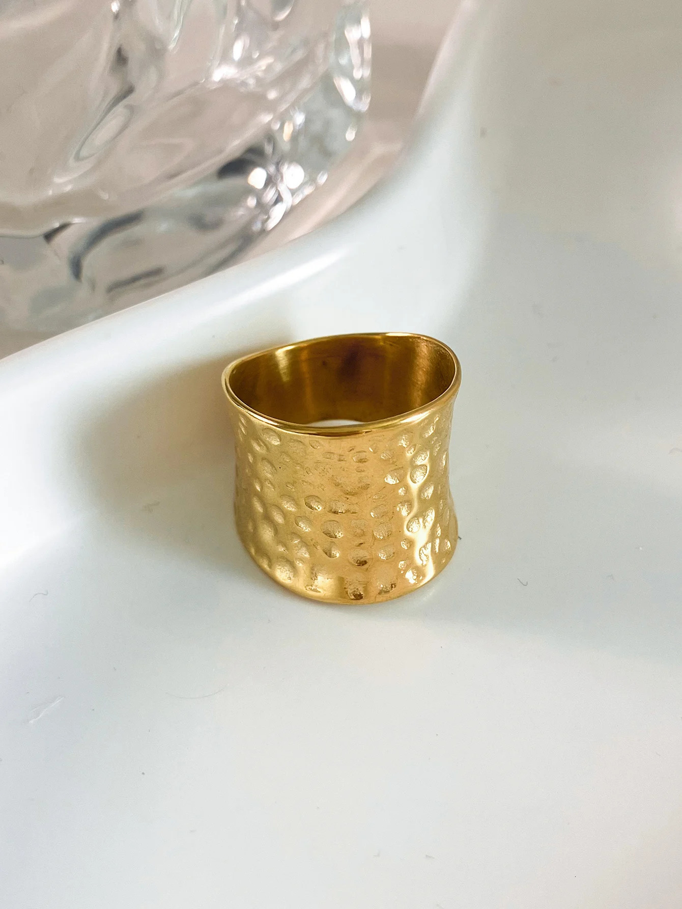 A French Style Vintage Fashion Stainless Steel Womens Simple Embossed Ring Daily Commuting Date Gift Valentines Day 251031