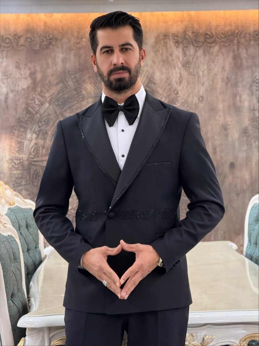 Formal Man Tuxedos 2 Piece Set Jacket Pants Men Suit Exquisite Peaked Lapel One Button Evening Wedding Groom Coat Customized