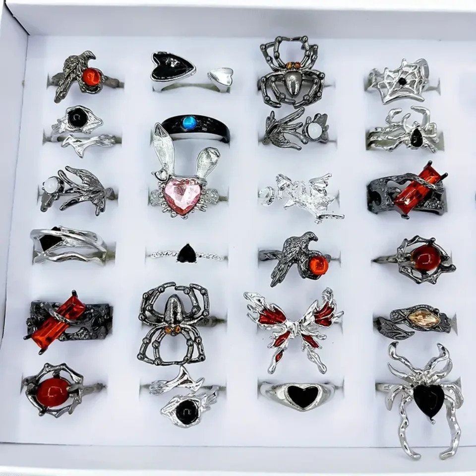 1020Pieces Retro Gothic Spider Butterfly Halloween Ring Set For Women Men Mix Style Vintage Jewelry Party Gifts 251031