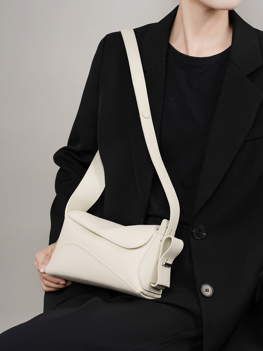 TB BHULAMTE Evening Dress Bag Retro Women's Designer Handbag Wallet 2025 With PU Design Buttons Small Casual Wide Shoulder Strap Luxurious Design