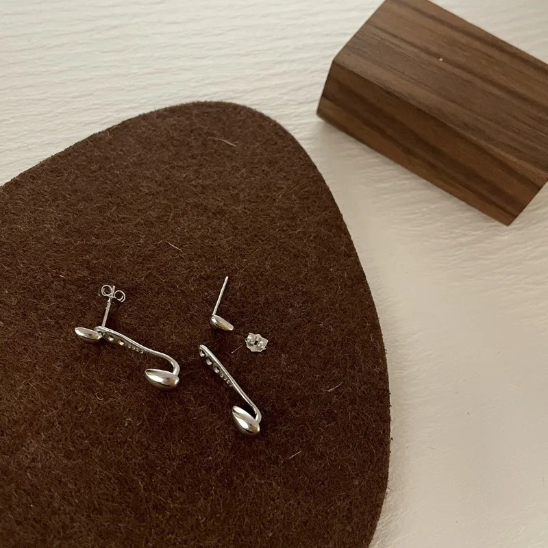 2025 Women Earrings Fashion Water Drop Pendant Earrings Simple Stud Earrings Punk Hip Hop Metal Ear Stud Trendy Jewelry Gift 251131