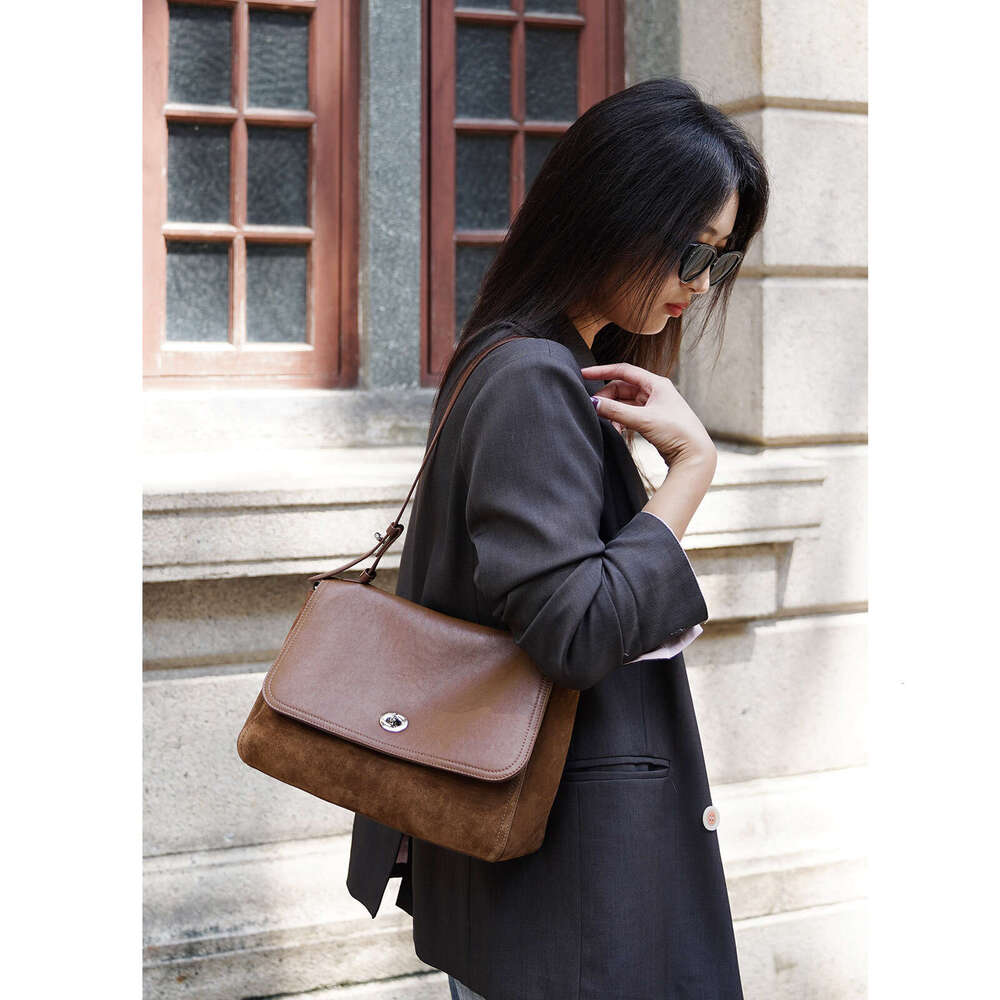 Luxury Bag Designer Bag Designer New Fashion Women S Simple Color Block Shoulder Niche Korean Style Crossbody Versatile Autumn Winter Small Square