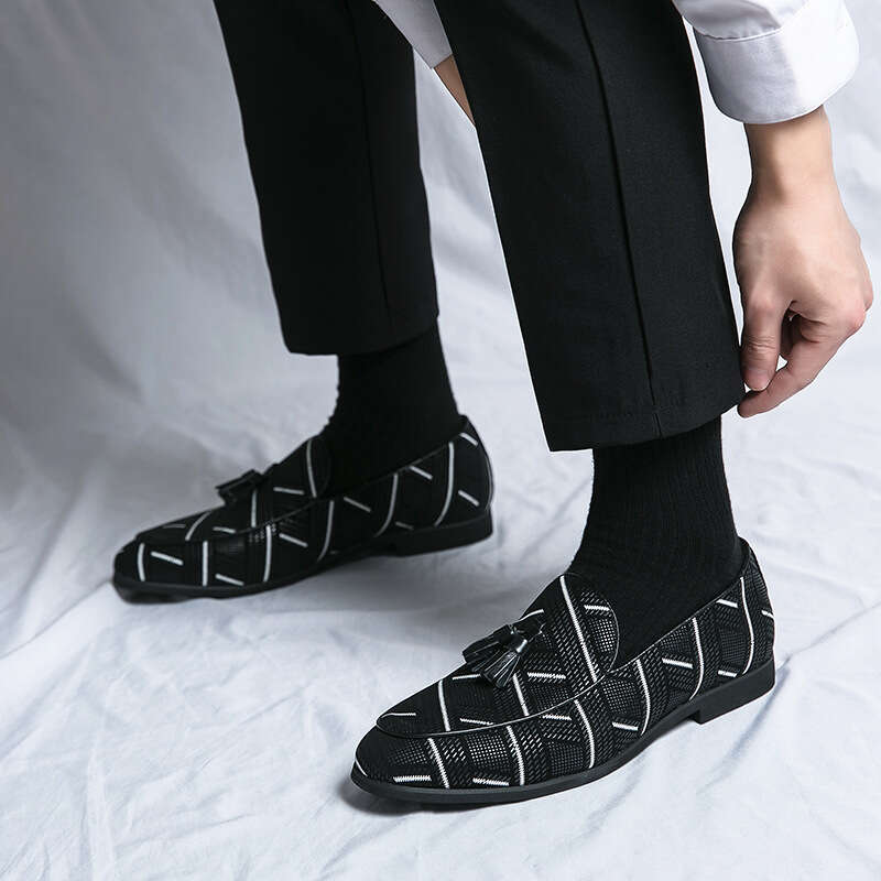 Large size 48 ethnic style lazy leather for men's music fortune 2023 Spring and Autumn new Doudou driving shoes