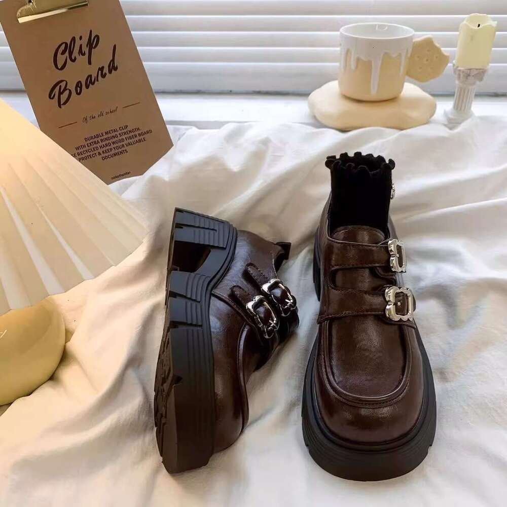 British loafers for women in the spring autumn of 2025, new style with heels and thick soles, fashionable stature, Mary Jane small leather shoes