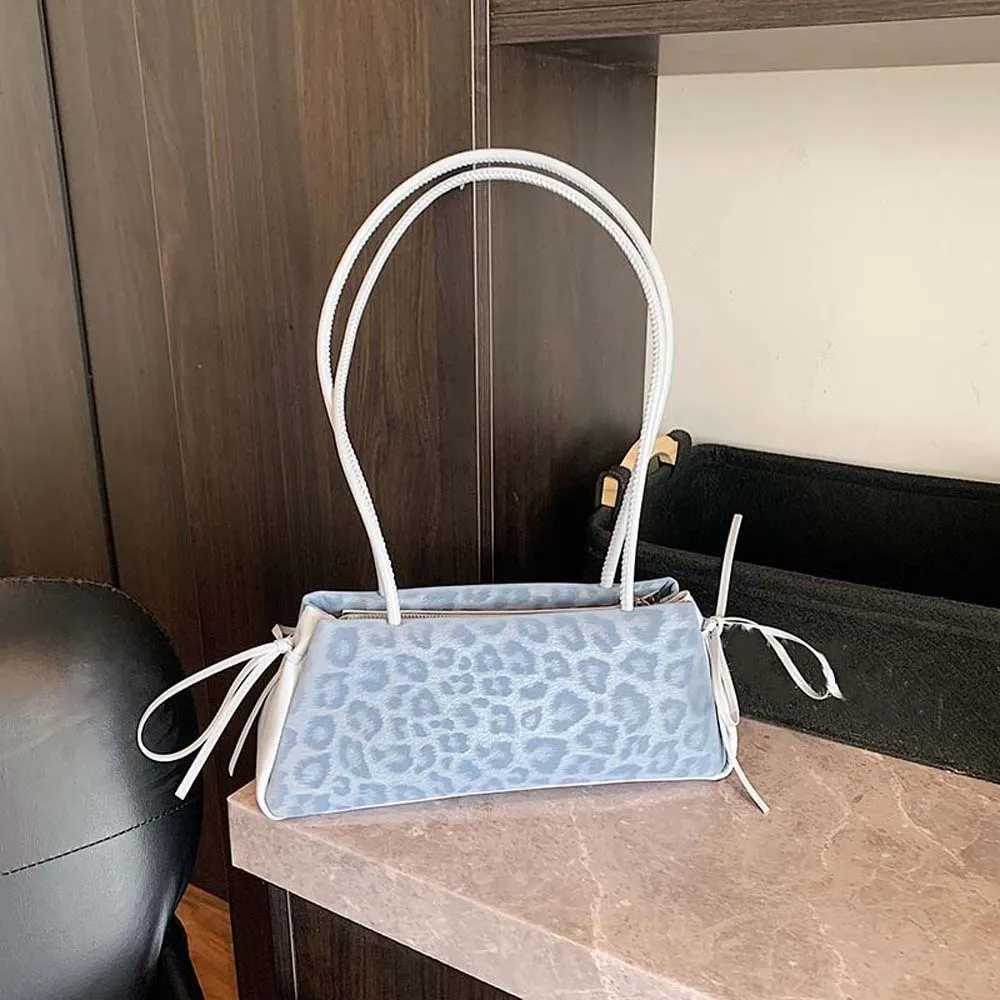 Sweet French Stick Handbag Bow Ribbon Large Capacity Leopard Print Underarm Bags Waterproof Texture PU Shoulder Bag Girls Z251104