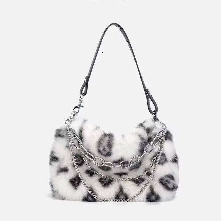 Leopard Print Winter Shoulder Bags For Women Furry Underarm Chain Plush Animal Pattern Evening Totes Purse Crossbody Bag