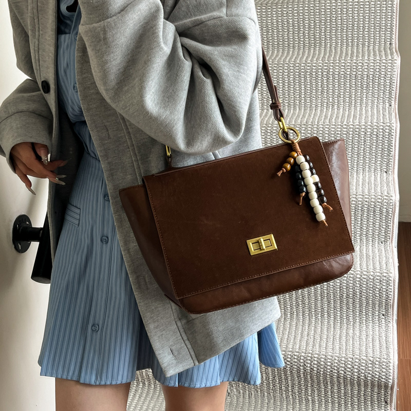 New Fashion Trend Single Shoulder Crossbody Trendy Women's Bag Versatile Light Luxury Multi-layer Texture Handbag