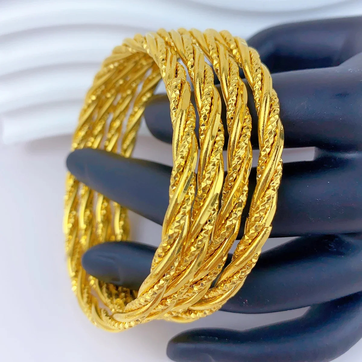 Dubai 24K Gold Color Warped Bangle For Women African Jewellery Bracelets Brazilian Indian Wedding Bracelets Gifts 62mm 251031