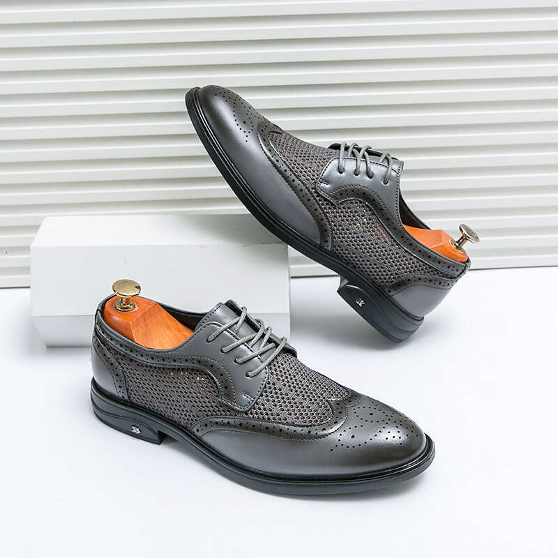 Summer mesh breathable casual plus size fashionable men's new leather shoes, hollow block business shoes