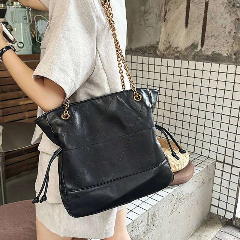 Brand Dia-Shaped Underarm New Women Retro Fashion Versatile Drawstring Chain Textured Hardware Shoulder Bag