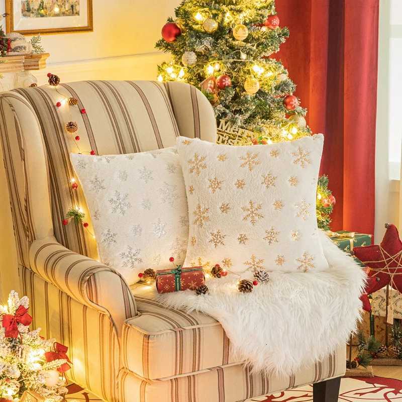 45X45/50x50CM Christmas Snowflakes Throw Pillow Cover Sequin Embroidery Plush Cushion Cover Decor Home Decorative Pillowcase Y251105
