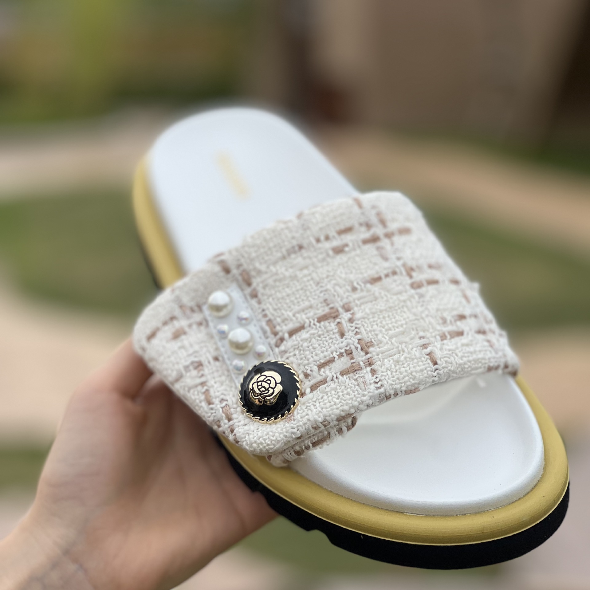 Luodisi 2025 Style Small Fragrance Style Camellia Slippers Platform Thick-Soled Lightweight Shoes Slip-On Sandals Summer Women's Sandals