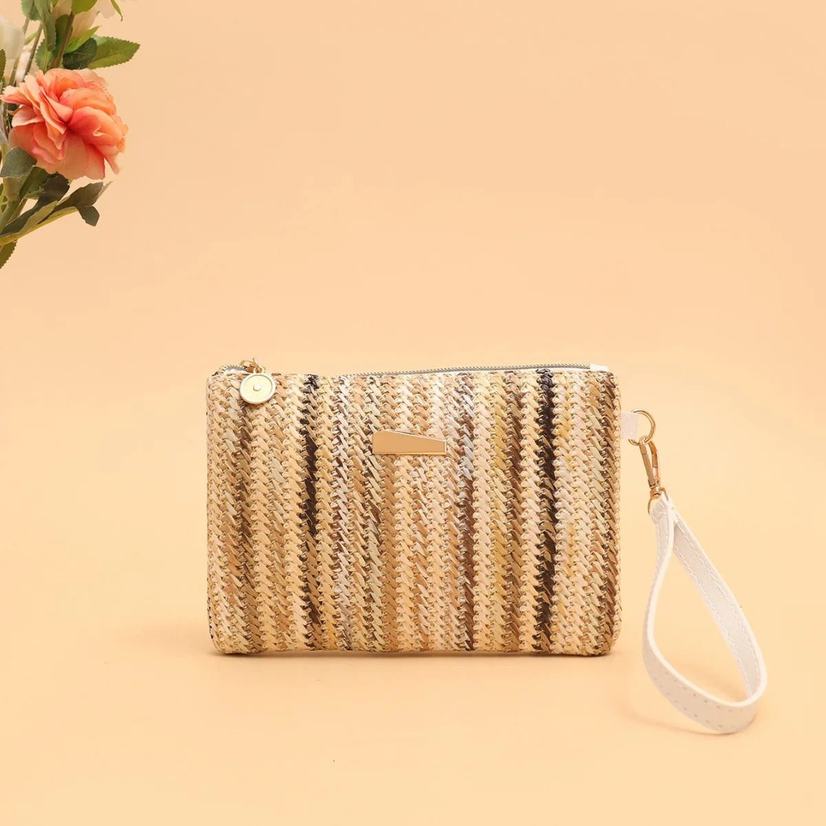 Beach Fashion Rainbow Woven Bag Womens Season Clutch Bag Changes Small Bag Fresh Foreign Style Womens Bag 250402