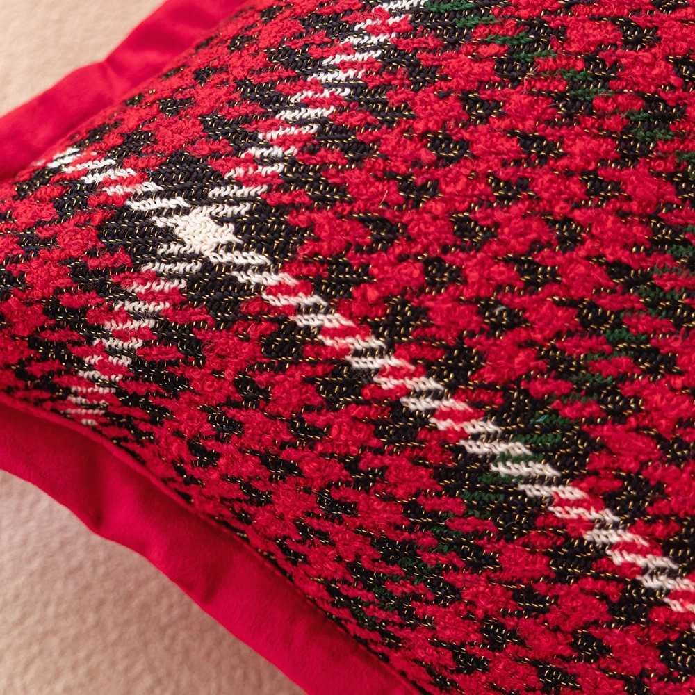 Light Luxury Christmas Plaid Sofa Pillow Cover Cojines Polyester Three-Dimensional Flower Red Throw Pillow Cushion Cover 45x45cm Y251105