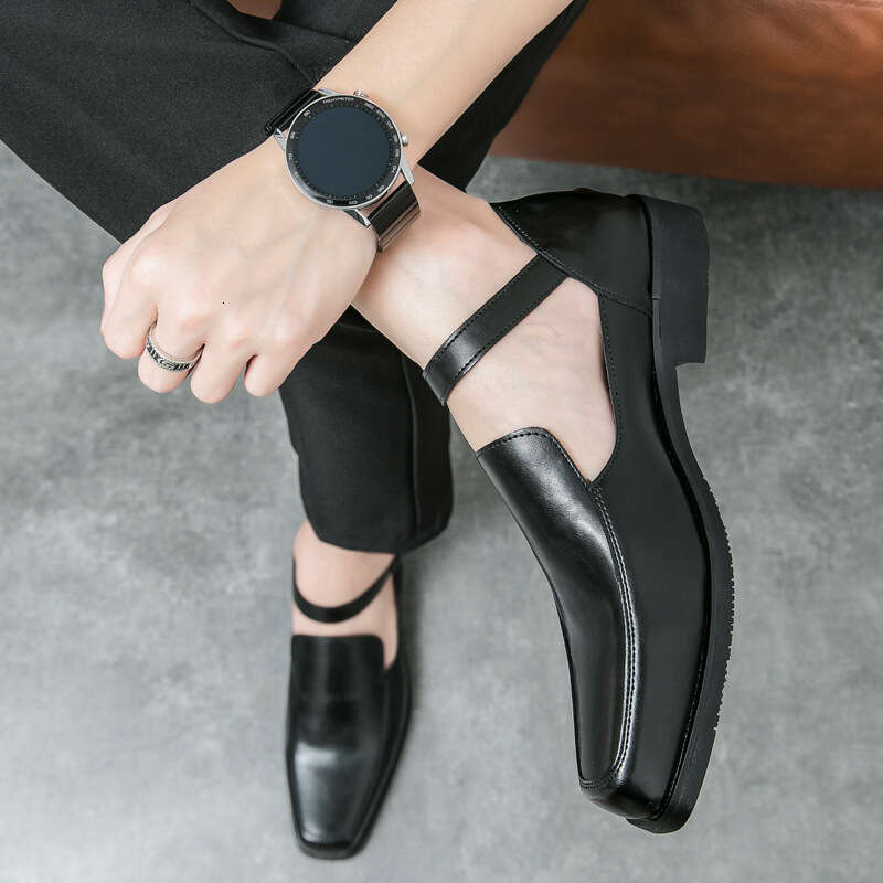 Spring and Autumn Breathable Fashion Black Low Heel Buckle Square Head Small Leather Shoes Large Size Baotou Sandals