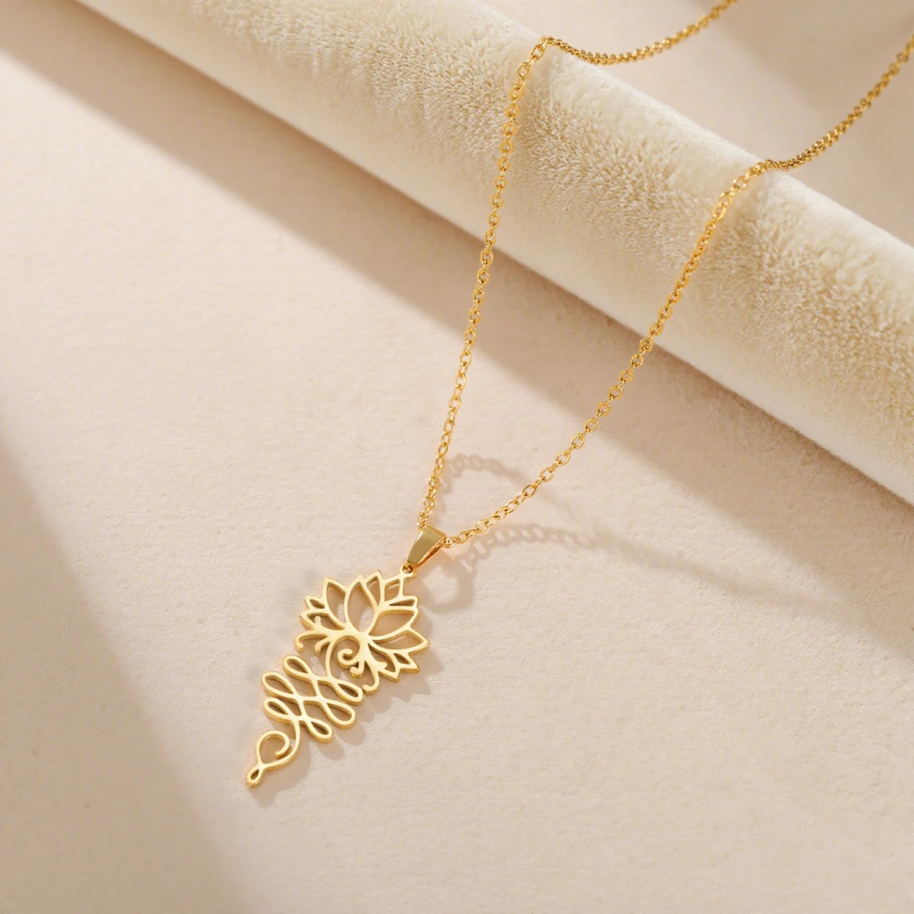 Unift Lotus Pendant Necklace Stainless Steel Neck Chain For Women Party Christmas Gift Friend Metal Jewelry Accessories 251104