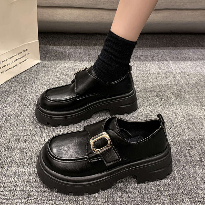 Small leather for women in early spring 2025, new British versatile, one foot thick sole height increasing loafers, black single shoes