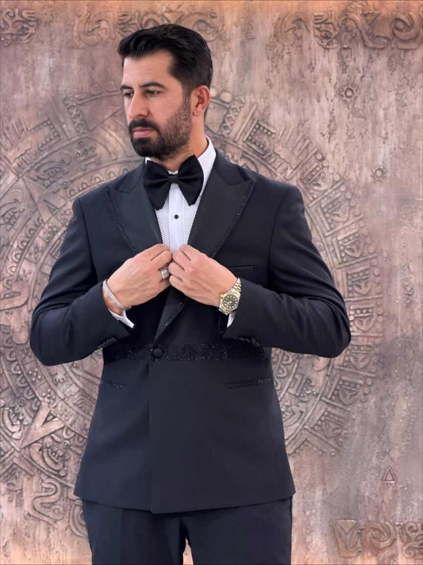 Formal Man Tuxedos 2 Piece Set Jacket Pants Men Suit Exquisite Peaked Lapel One Button Evening Wedding Groom Coat Customized