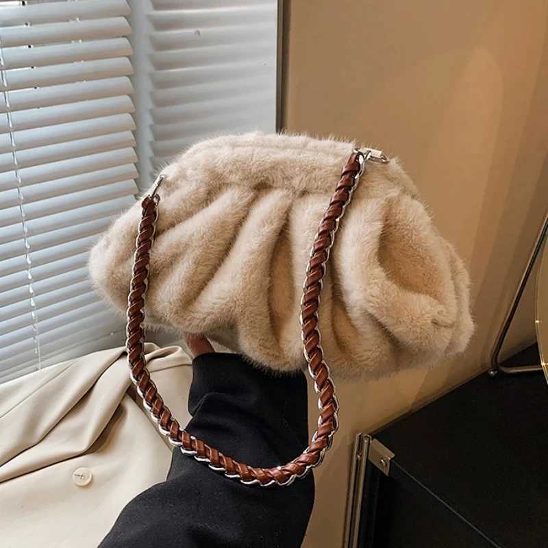 Lady Pleated Design Faux Fur Shoulder Bags for Women 2025 Luxury Designer Purses and Handbags Winter Warm Soft Plush Hobo Bags Z251104