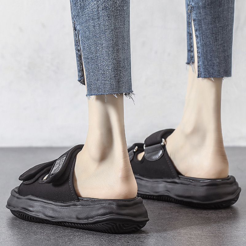 2025 Summer New Trendy Platform slippers for Women Versatile Outdoor Comfort sandals with Soft Cushioned Sole Stylish Black & White Color Options hot 