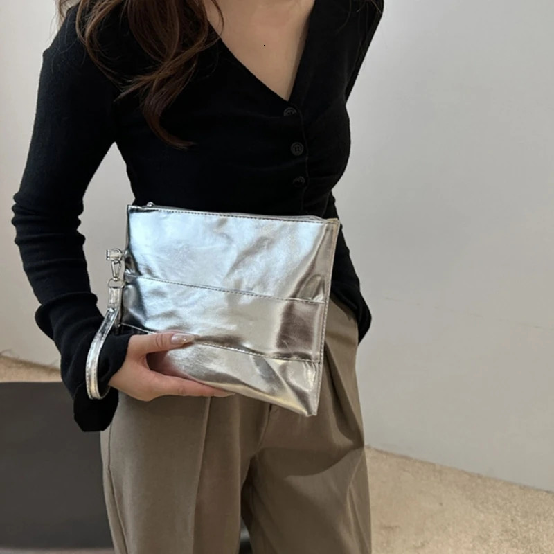 Womens envelope clutch bag solid color PU leather bag folding handbag zipper casual handbag 250402