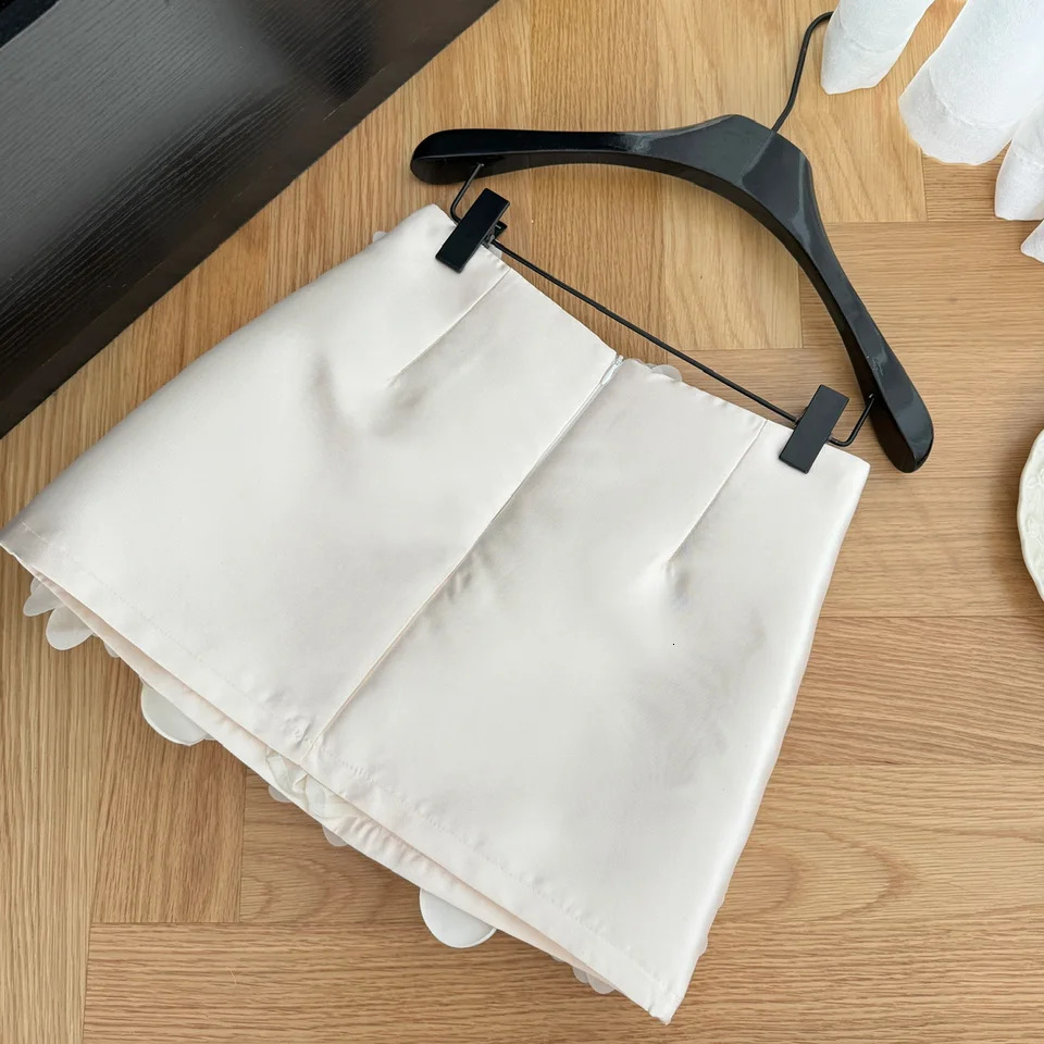 FANIECES 3D Flower Mini Skirts Fashion Street Womens Short Pencil Skirt High Waist Ultra Thin Party Club Satin Skirt 250402