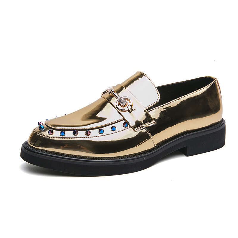 Large Chelsea loafers size 38-46 pointed, handsome, luxurious, and luxurious patent a glossy surface, with willow nail leather shoes