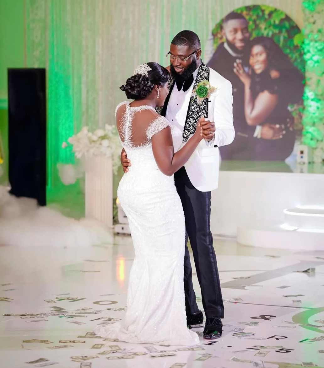 Elegant Wedding Tuxedos Crystal Beaded 2 Piece Set Jacket Pants Men Suit Classic Fit Shawl Lapel Evening Groom Coat Customized