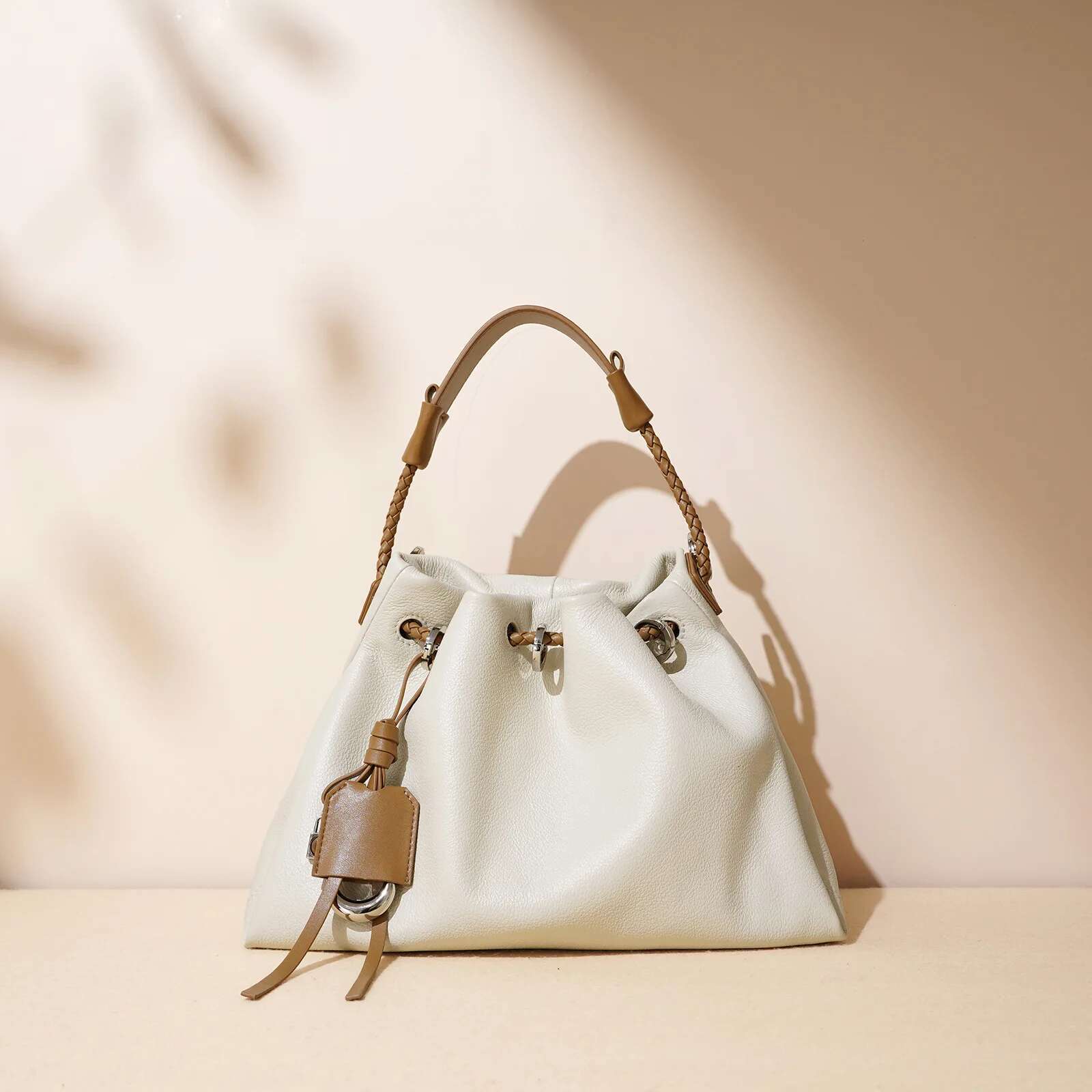 Genuine Leather Lucky 2025 New Niche Design Top Layer Cowhide Drawstring One-Shoulder Crossbody Bag Fashion Ladies Handbag