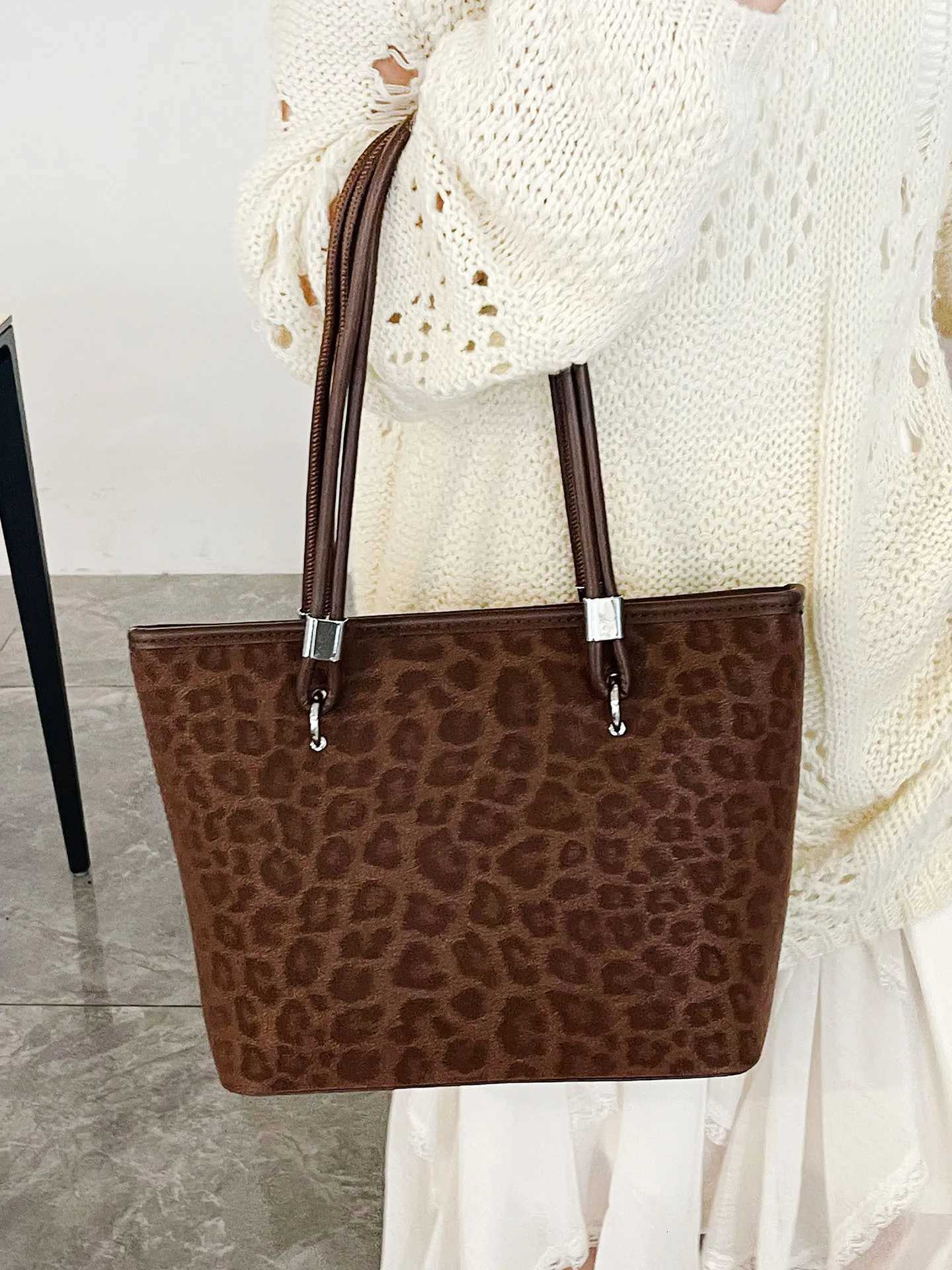 High End Leopard Tote Bag for Women Summer New Korean Rectangle Large Capacity One Shoulder Bags Fashion Zipper Commute Handbag Z251104