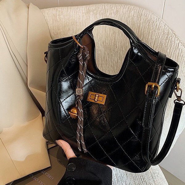 High End Small For Women New Autumn And Winter Versatile Crossbody Bag Fashionable Handheld Tote Bucket Bag