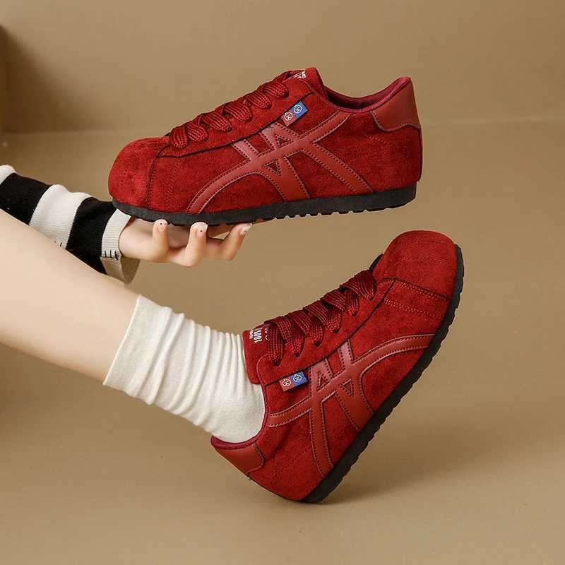 Fall New Style Platformed Merlot Lace-up High-top School Shoes Anti-slip and Durable Wens Casual Sneakers Y251105