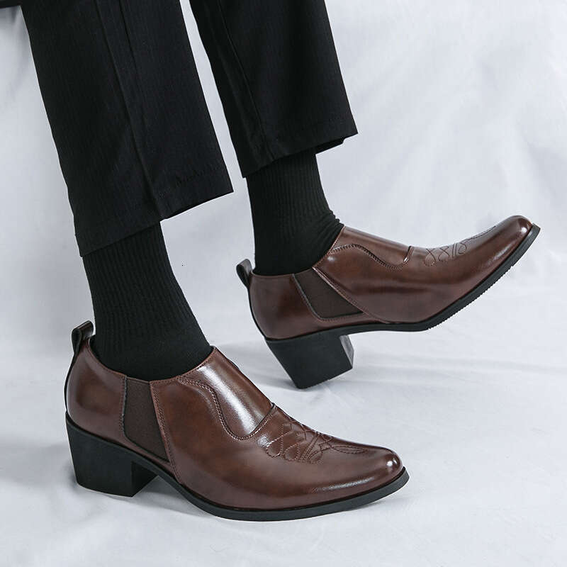 Men's oversized new fashionable men's business dress groom's wedding shoes, thick soled high rise leather shoes