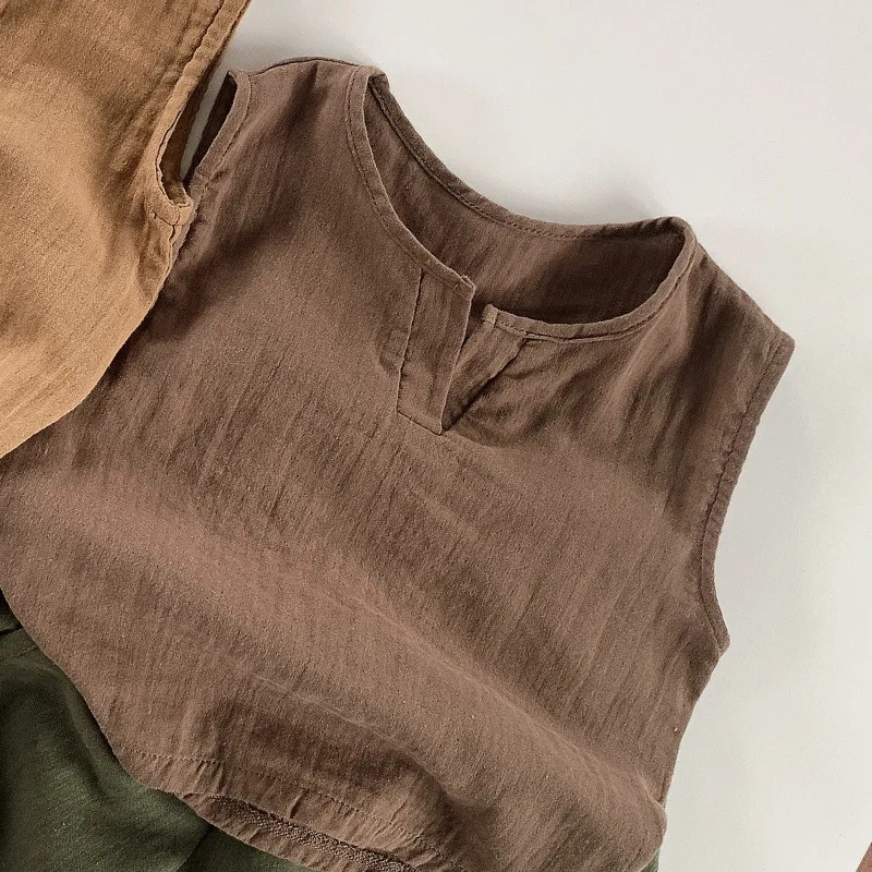 Korean style childrens cotton highz sleeveless Tshirt for summer loose solid baby boys and girls breathable vest tank 250325