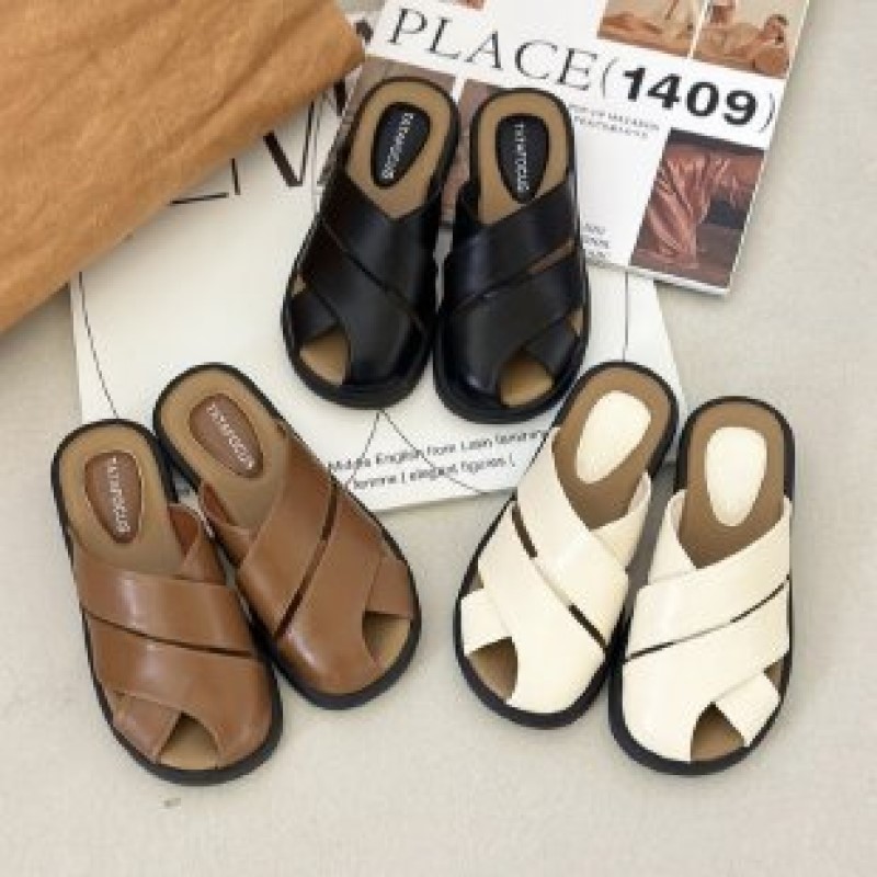 Designer free Shipping Baotou sandals No back heel sandals Versatile Half Slippers Women wearing travel slippers outside