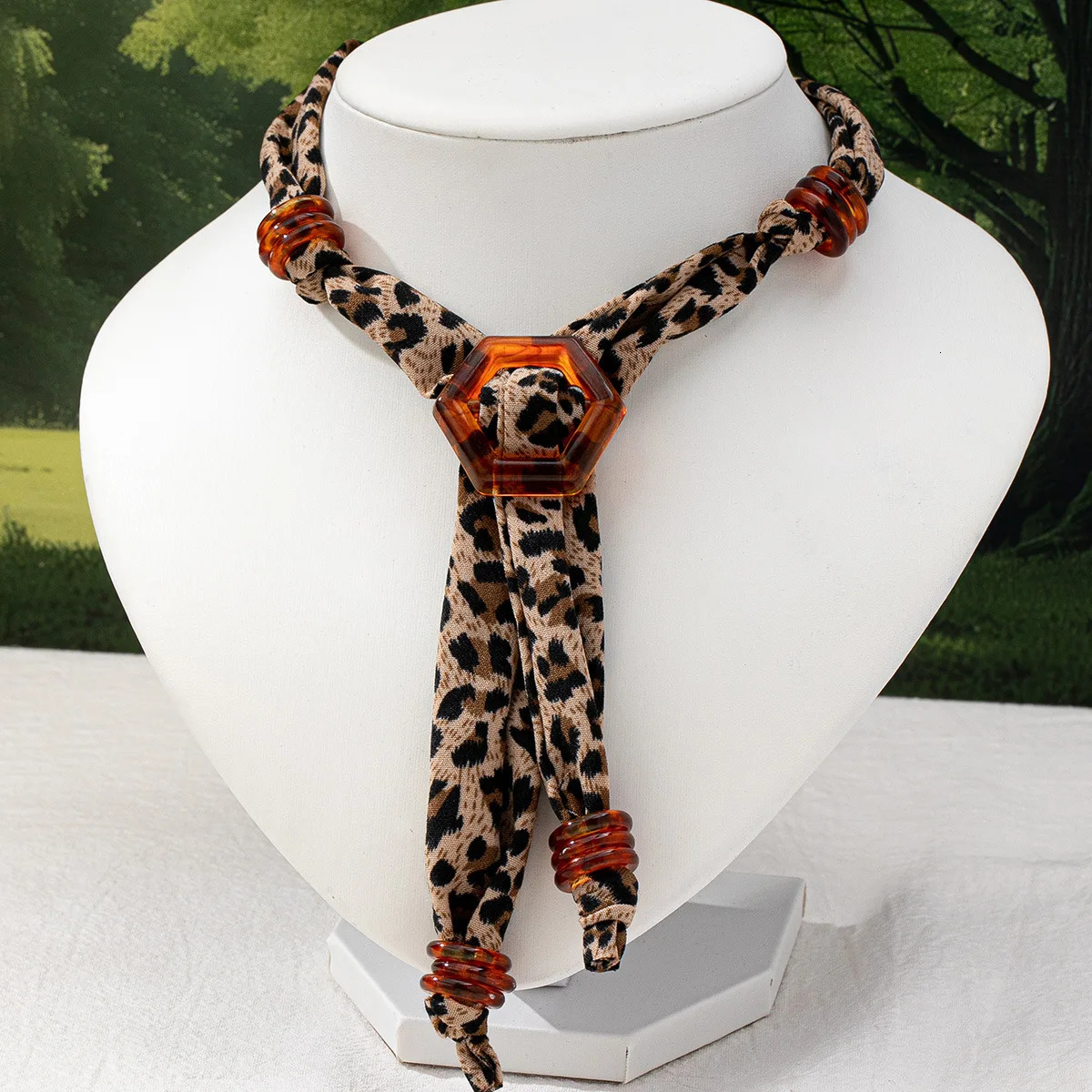 Retro Leopard Print Silk Scarf Necklace Pendant Chain Women Girls Gifts Fashion Jewelry Party Gift 2025 Style 251031