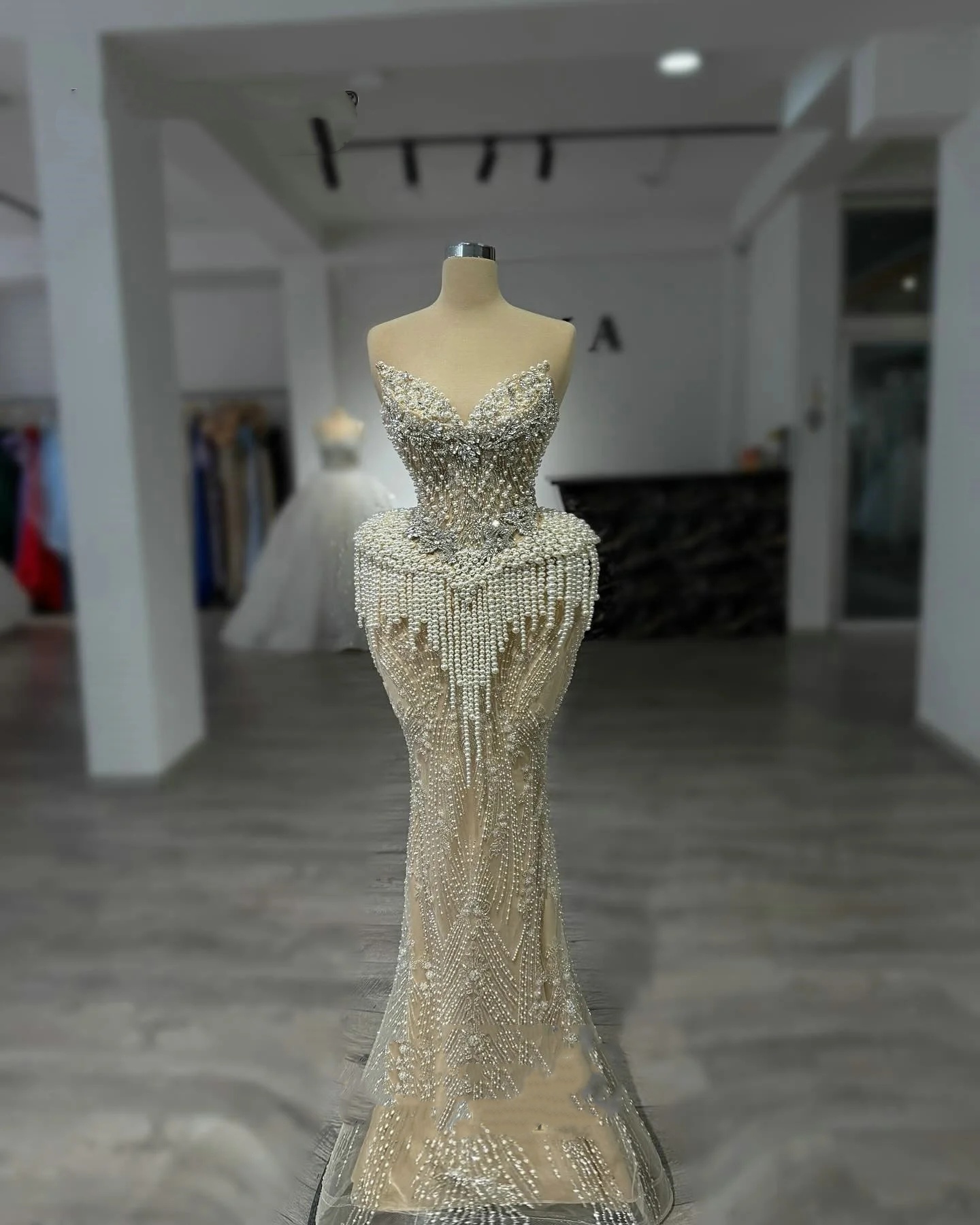 Exquisite Evening Dresses For Women Crystal Pearls Gown Sweetheart Neck Sleeveless Floor Length Dress Party Custom Made