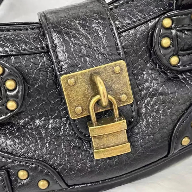 Retro Rivet Black Crossbody Bag Fashion Street Cool Motorcycle Bag Trend Lock n Small Tote Handbag High Quality Womens Bag 251031