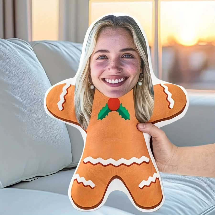 Personalized Christmas Gingerbread-Shaped Face Plush PillowThe Perfect Christmas Gift for Both Men and Women Y251105