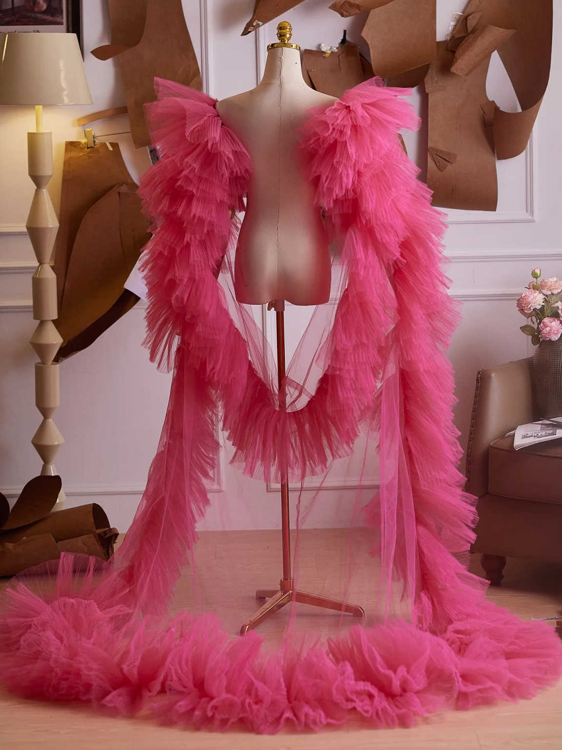 Elegant Wedding Veils Lace Tulle Shawl Long Cathedral Headdress Flowers Bridal Veil Exquisite Pleating Edge Sparkly Custom Made R25303