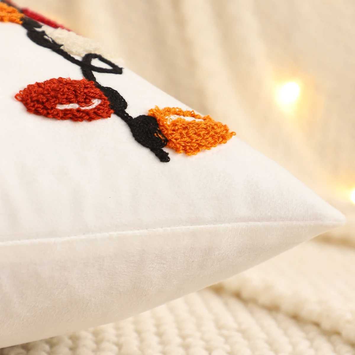 Embroidery Throw Pillow Cover Christmas Decoration Velvet Soft Christmas Tree Snowflake Winter Farmhouse Home Sofa Living Room Y251105