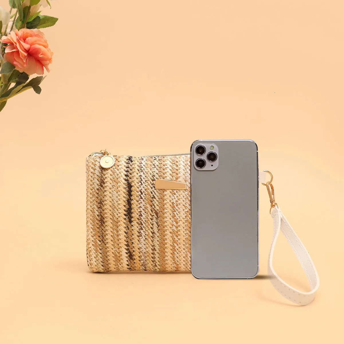 Beach Fashion Rainbow Woven Bag Womens Season Clutch Bag Changes Small Bag Fresh Foreign Style Womens Bag 250402