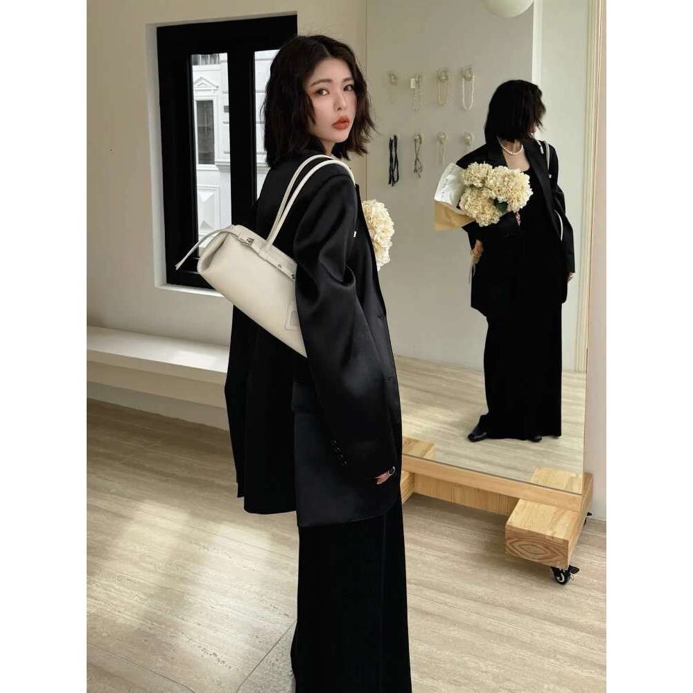 Strict Select High Quality Cow Leather Horizontal Bowg Tote Niche All-Purpose Leisure Kakhi Color Women Long Handle Handbag