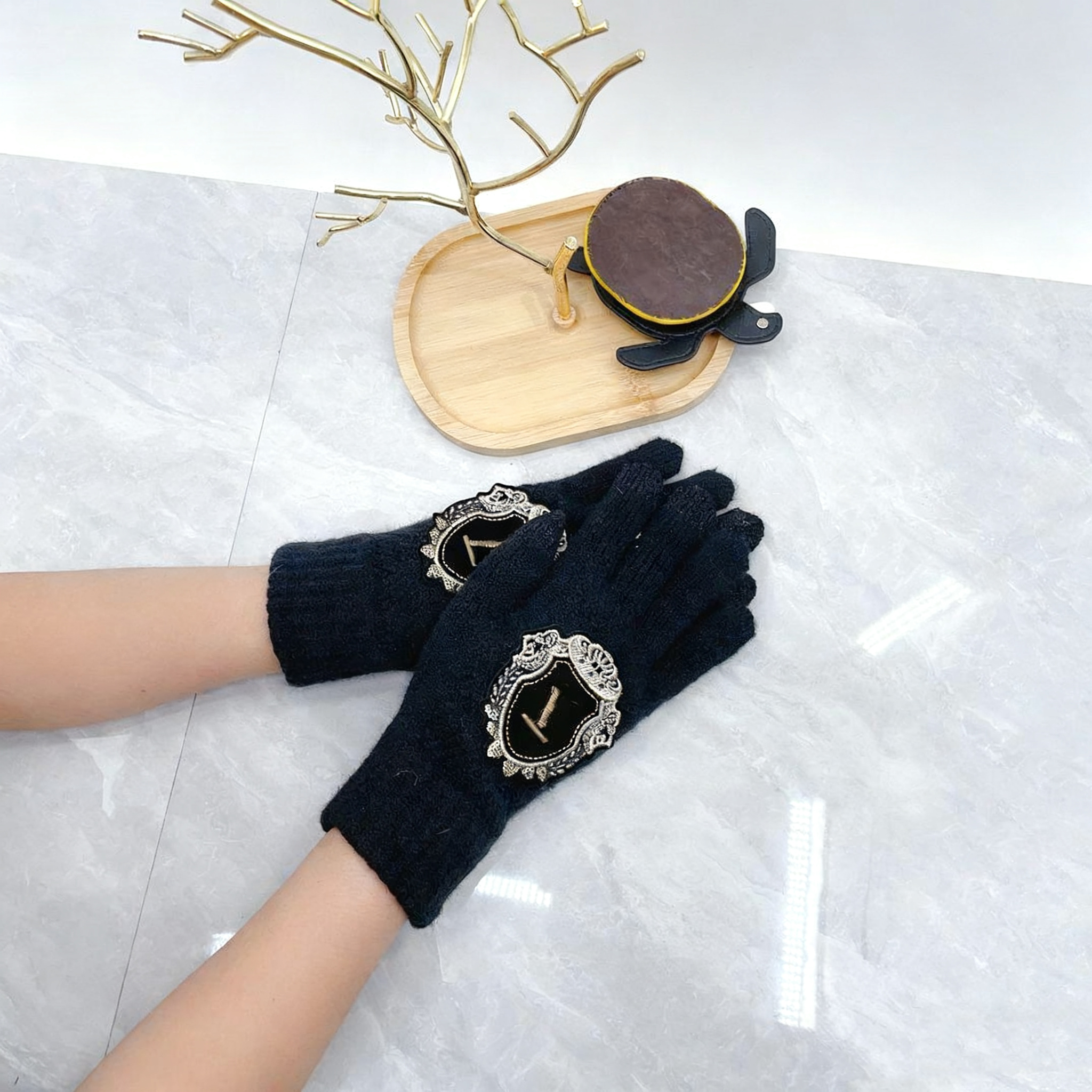 Designer Gloves Women men outdoor Gloves Winter Warm Gloves For Solid Color Autumn And Fleece women gloves Christmas gift luxury design