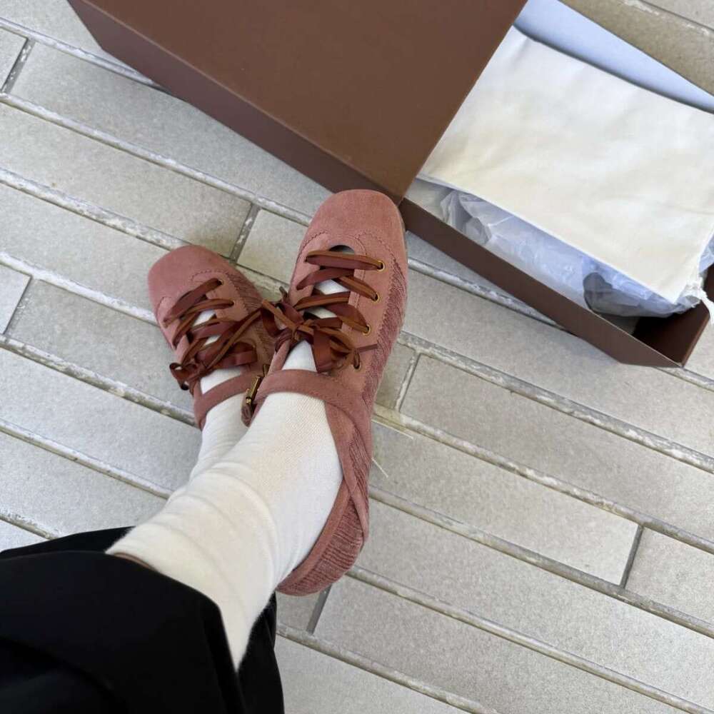 2025 Shallow Mouth Lace-Up Ballet for Women Spring New Genuine Leather Round Toe Ribbon Designer Shoe Flat Training Shoes